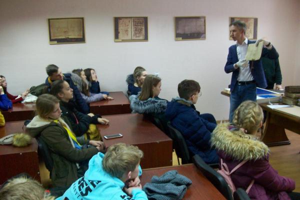 Пад час знаёмства з фондамі і гісторыяй НГАБ